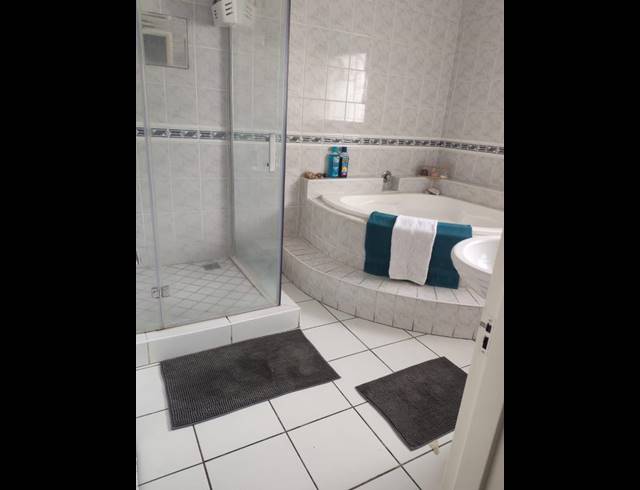 4 BEDROOM PROPERTY TO RENT IN PARKSIDE